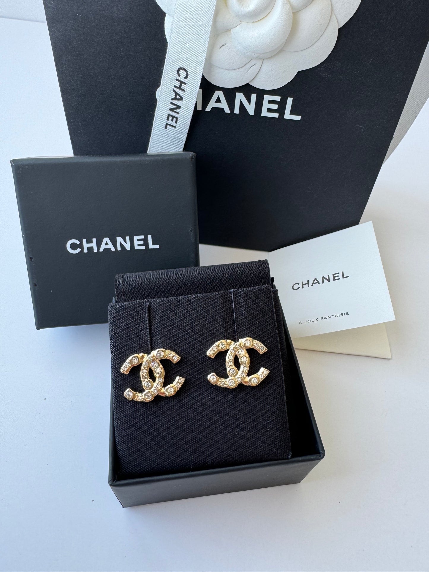 Chanel Aretes