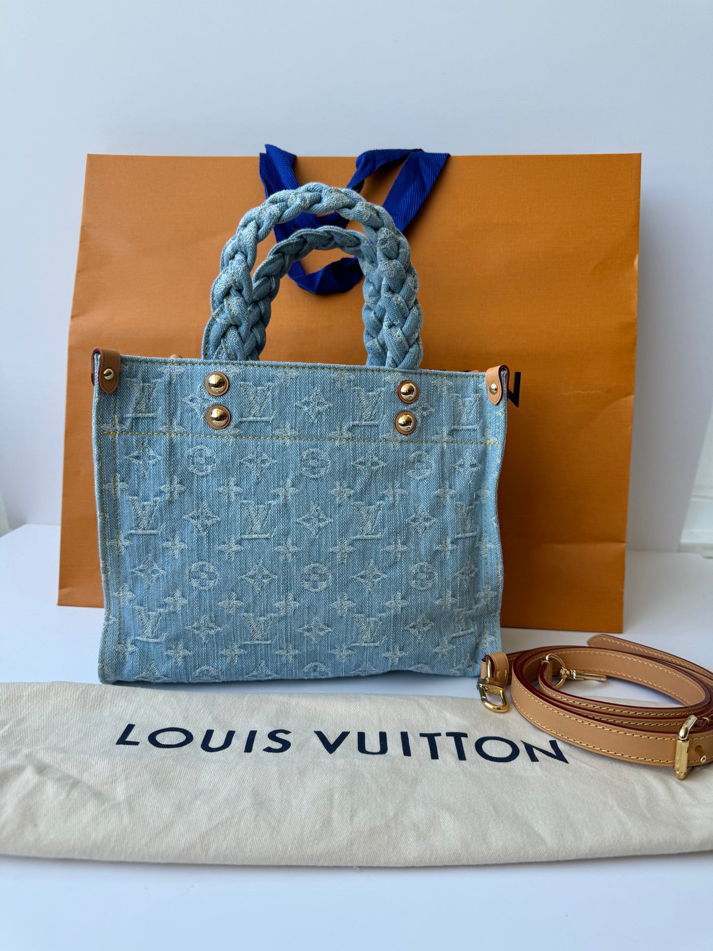 Louis Vuitton OnTheGo bag