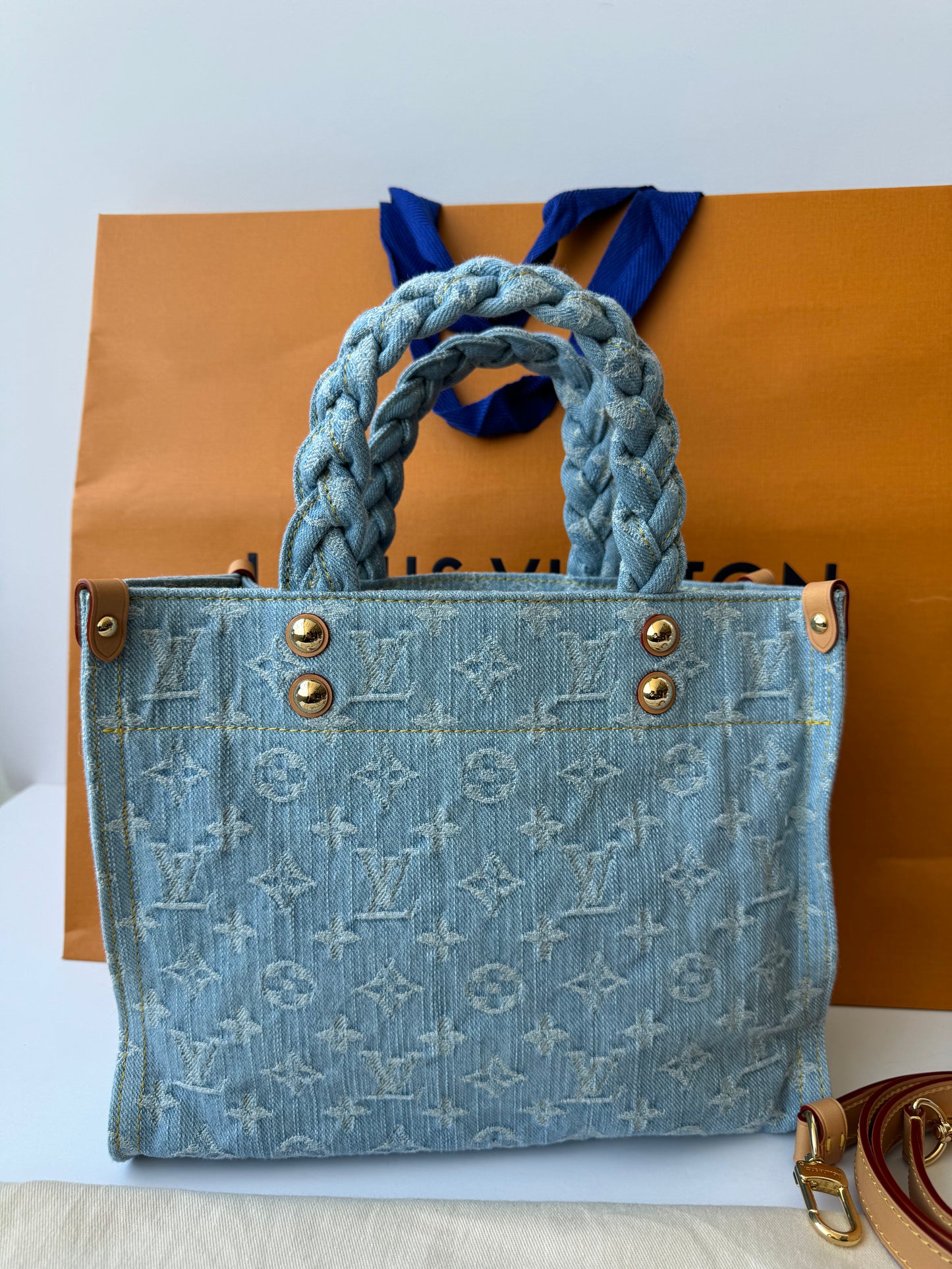Louis Vuitton OnTheGo bag