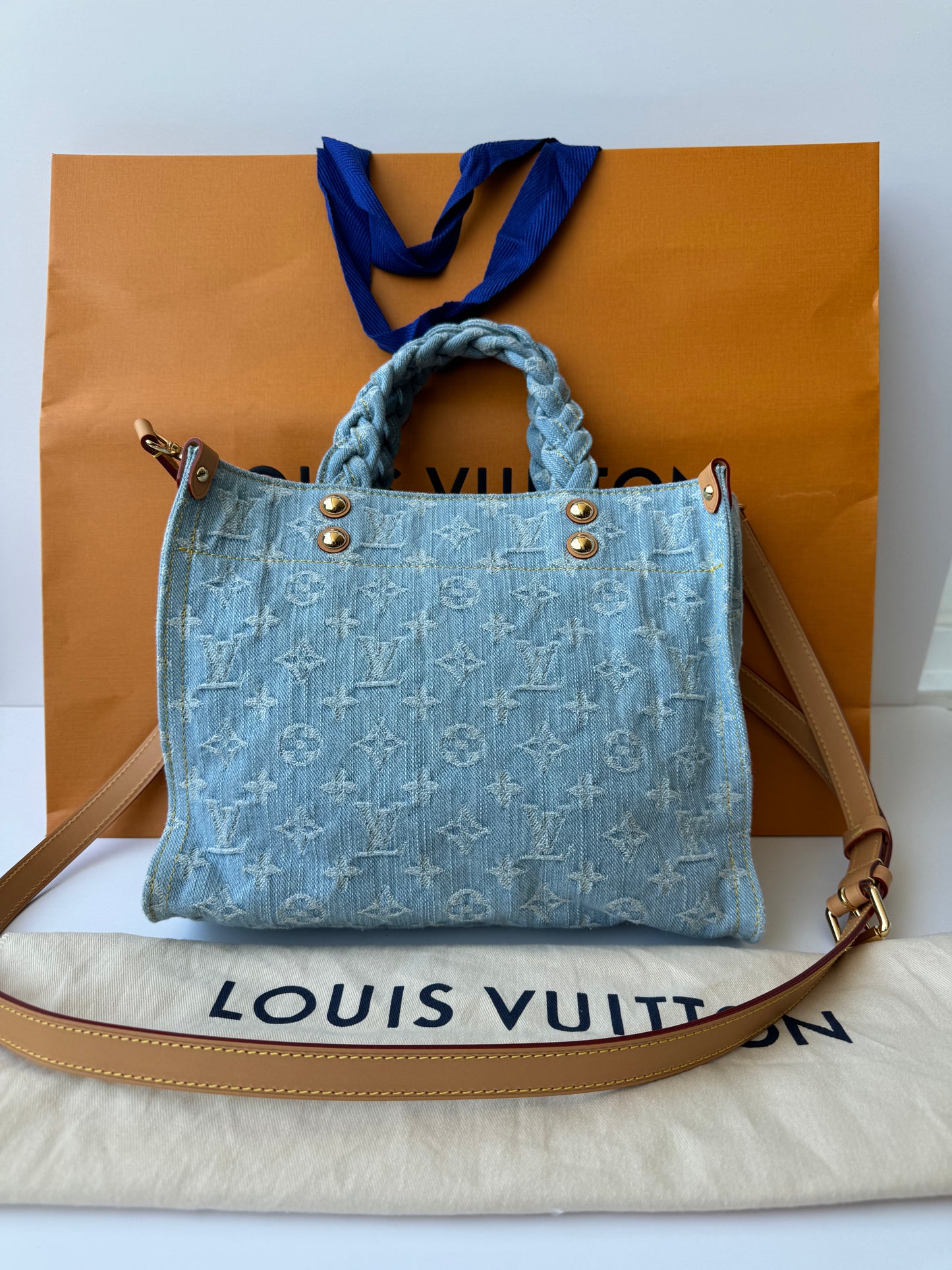Louis Vuitton OnTheGo bag
