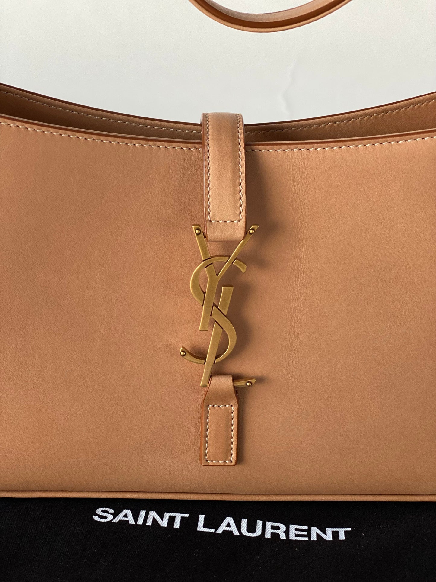 Saint Laurent YSL Hobbo le