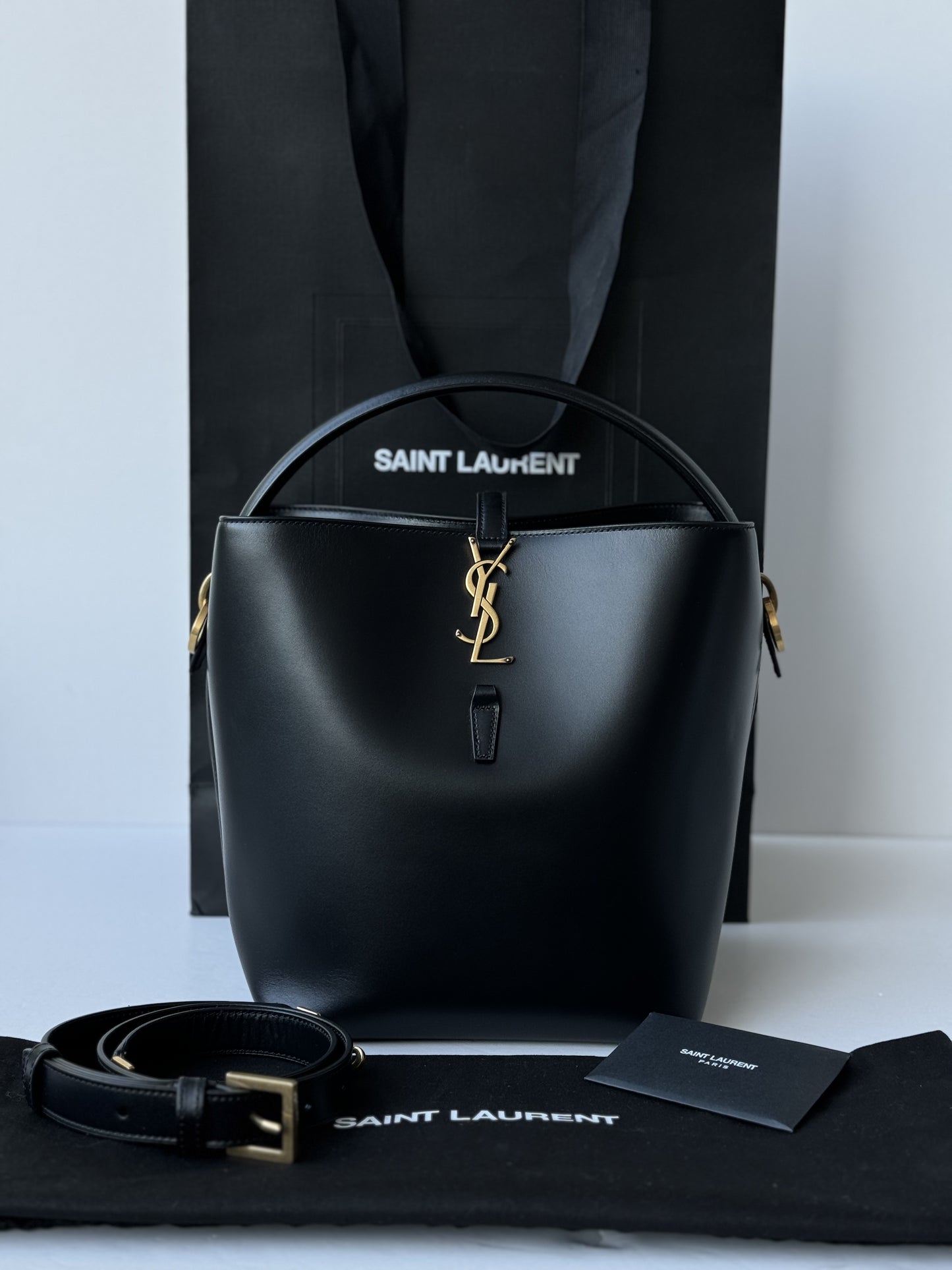 Saint Laurent bucket Le 37 bag.