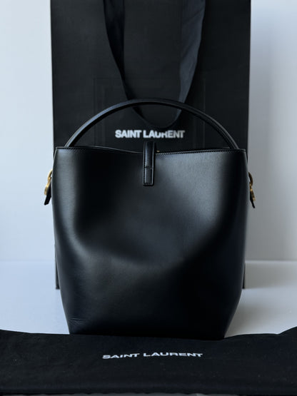 Saint Laurent bucket Le 37 bag.