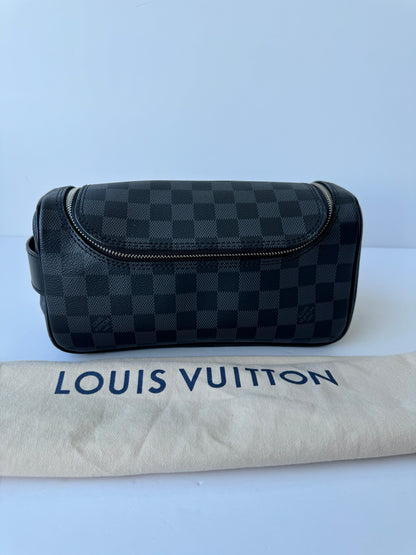 Louis Vuitton Neceser Men