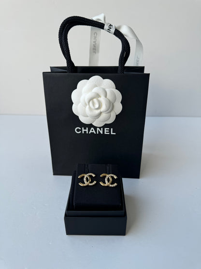 Chanel Aretes