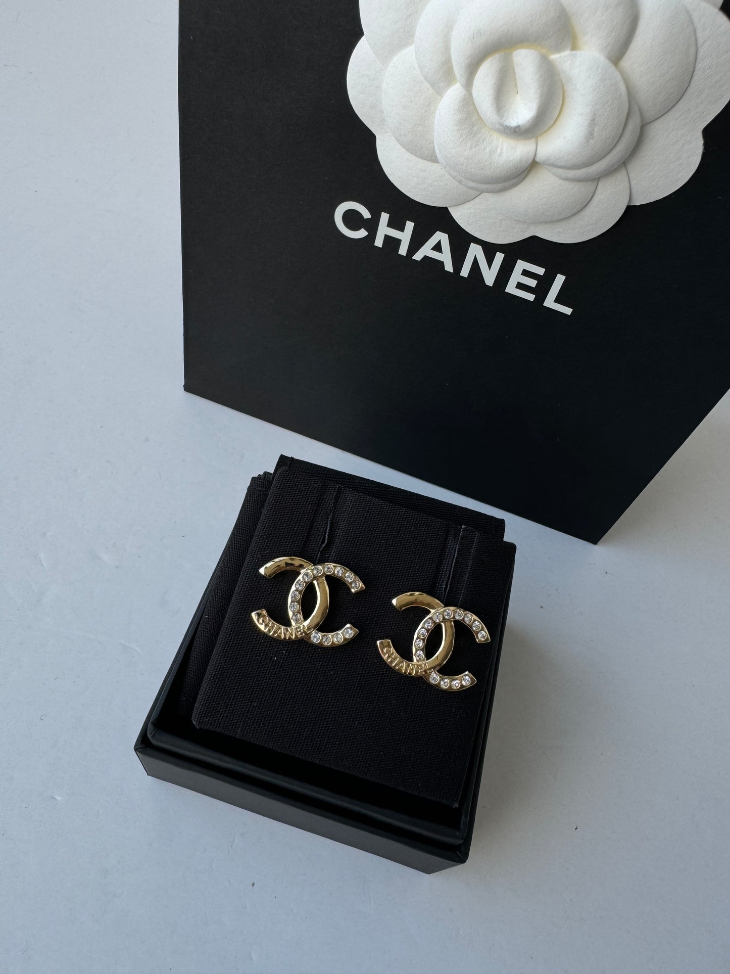 Chanel Aretes